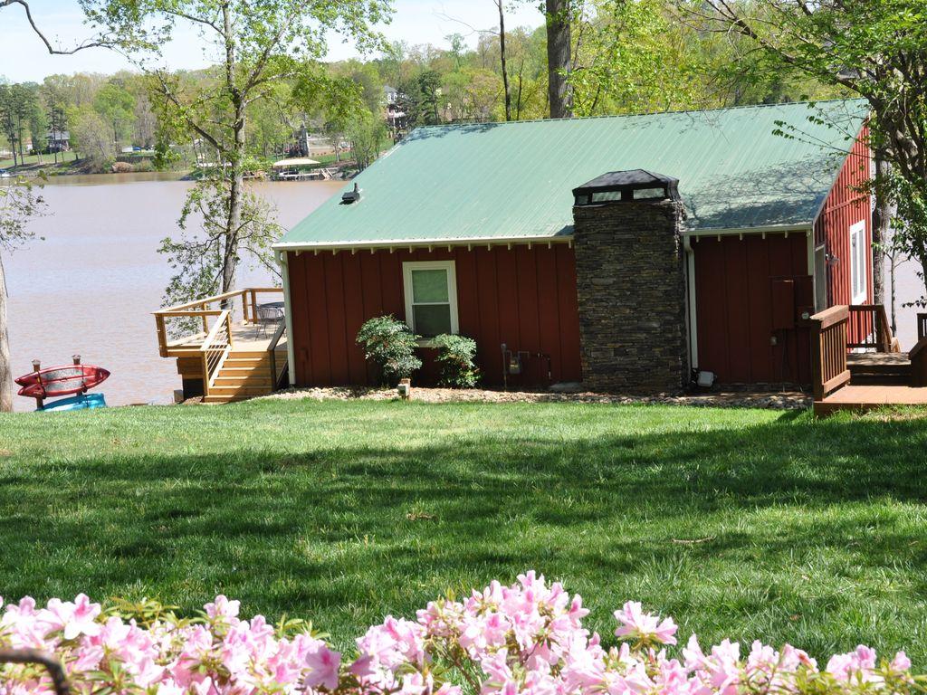 Pet Friendly Vacation Rentals In Tega Cay Sc Bringfido