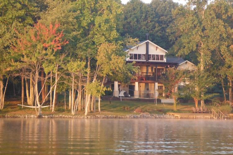 Lake Anna Airbnb Rentals Pet Policy