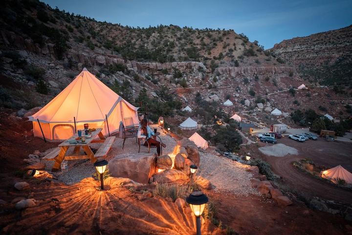 Pet Friendly Zion Glamping Adventures