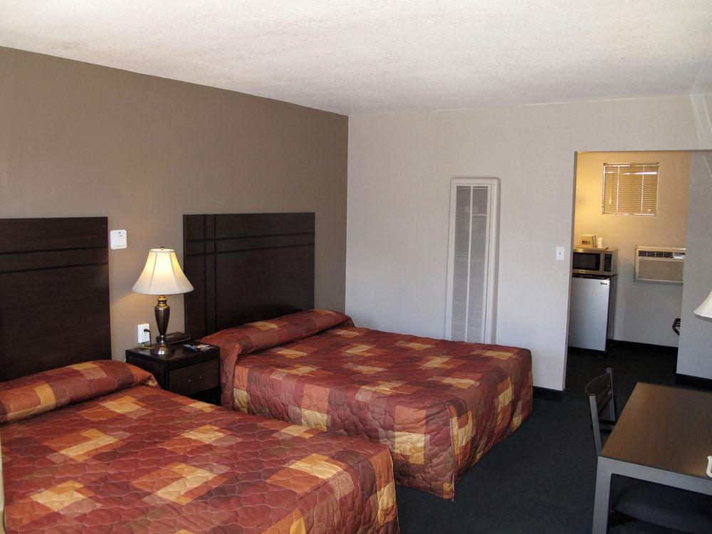 Budget Host Inn NAU / Downtown Flagstaff Pet Policy