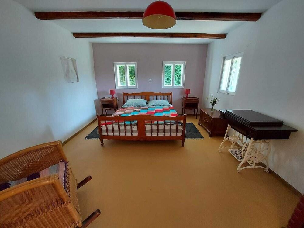 Pet Friendly Dada House Nature Holiday