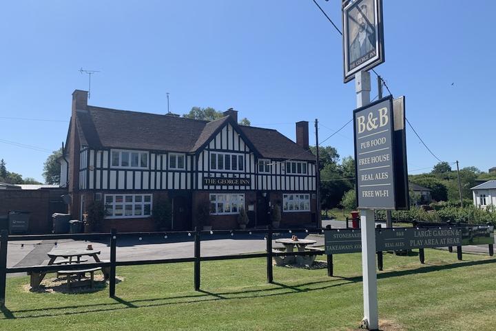 Pet Friendly The George Inn Middle Wallop