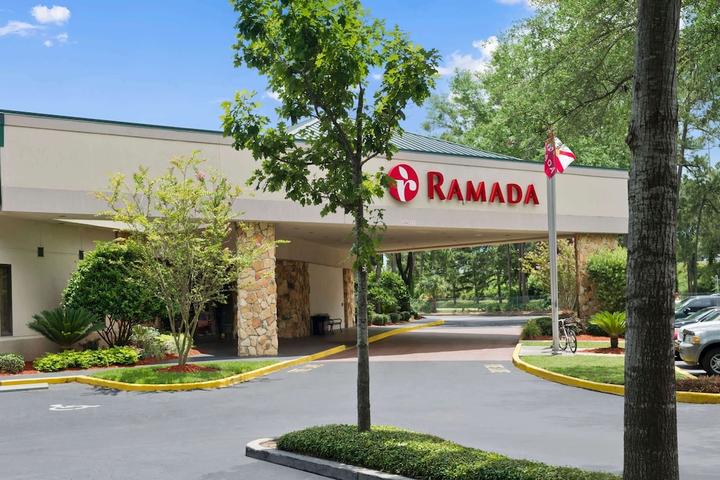 Pet Friendly Ramada Hotel & Conference Center by Wyndham Jacksonville