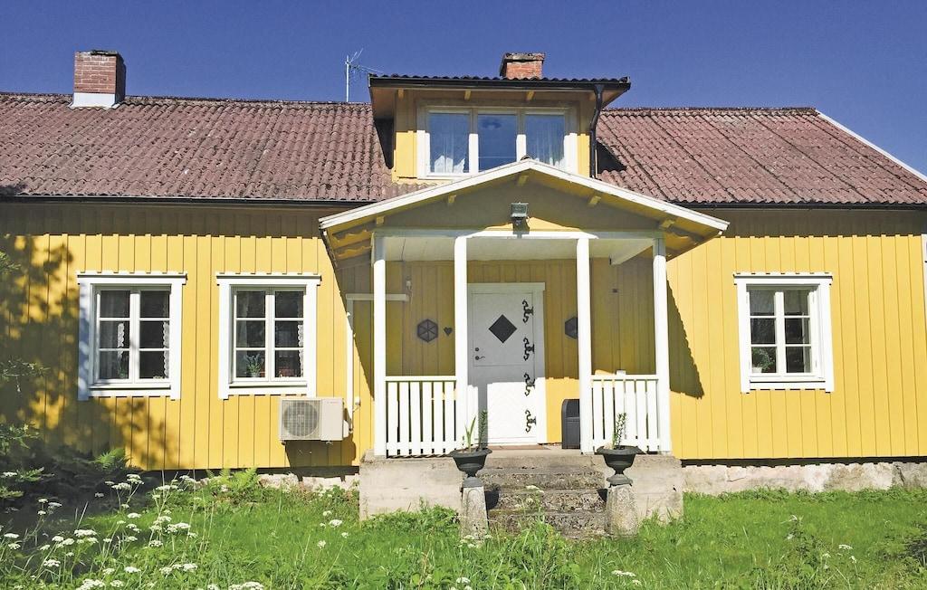 Pet Friendly Amazing 4BR Home in Markaryd with Sauna