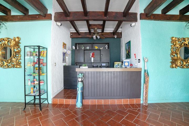 Pet Friendly Hotel Teques Palace