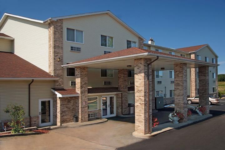 Pet Friendly Red Roof Inn Osage Beach - Lake of the Ozarks
