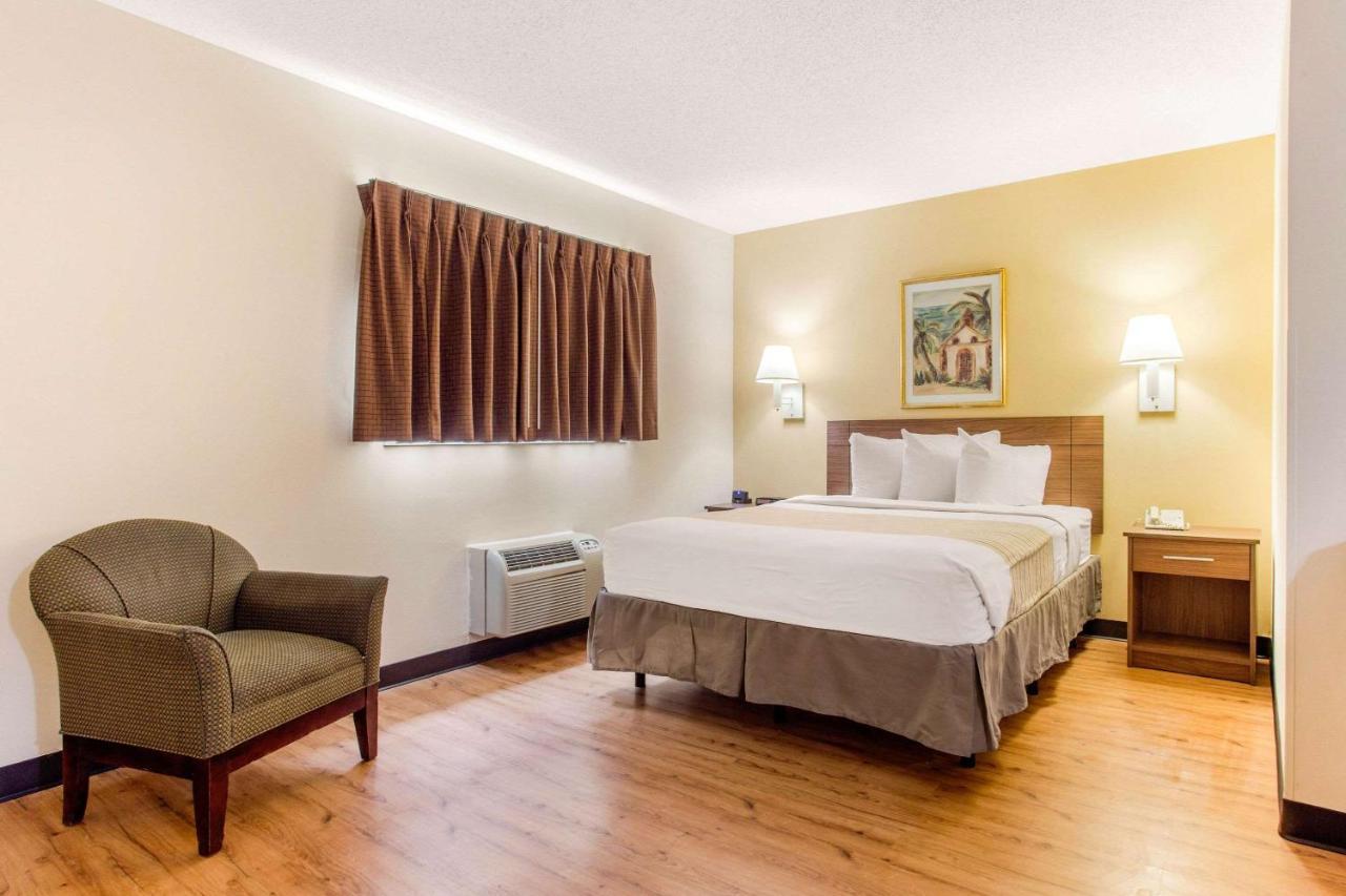 Studio 6 Myrtle Beach Pet Policy