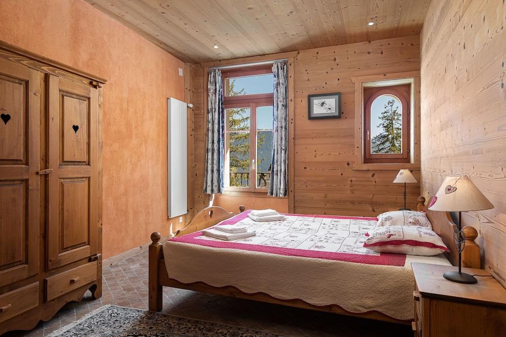 Pet Friendly 5 Room Apartment for 6 Persons in Leysin