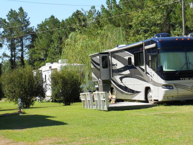 Pet Friendly Cabin Creek Campground & Mobile Home