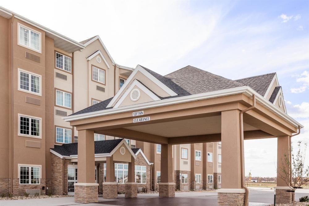 Pet Friendly Hotels In West Fargo Nd Bringfido