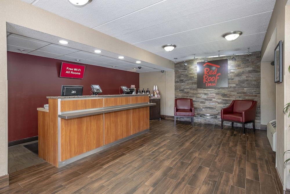 Pet Friendly Red Roof Inn Atlanta - Smyrna/ Ballpark