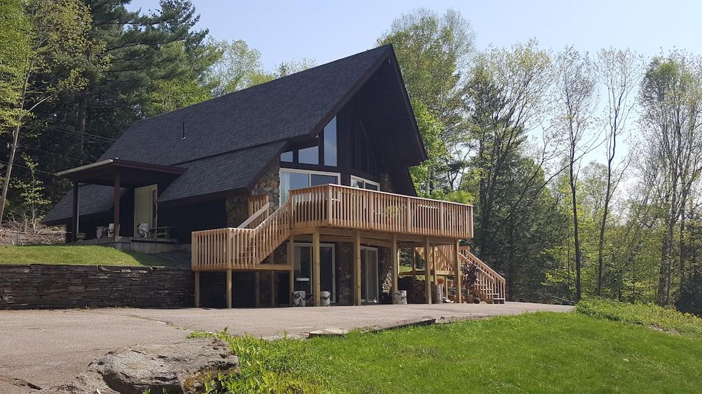 Pet Friendly Hotels In Waterbury Vt - Bringfido