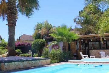 Pet Friendly 1/1 Vaccarizzo Apartment with Pool