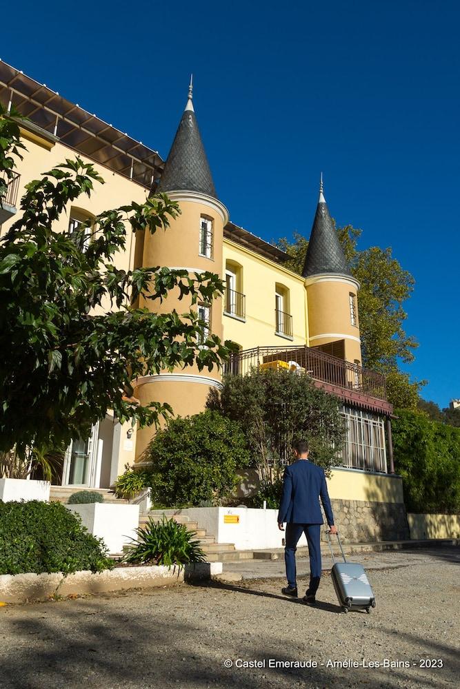 Pet Friendly Appart'Hotel Castel Emeraude