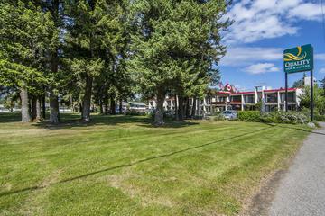 Pet Friendly Hotels In Quesnel Bc Bringfido