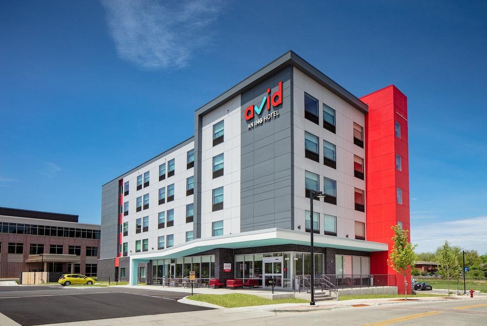 Pet Friendly Avid Hotels Madison - Monona an IHG Hotel