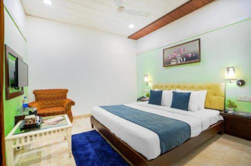 Pet Friendly 4 Home Stay (5 Mint Walk From Golden Temple)