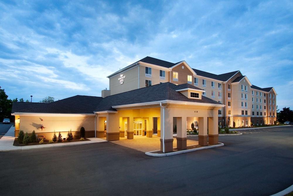 Pet Friendly Homewood Suites by Hilton Rochester/Greece NY
