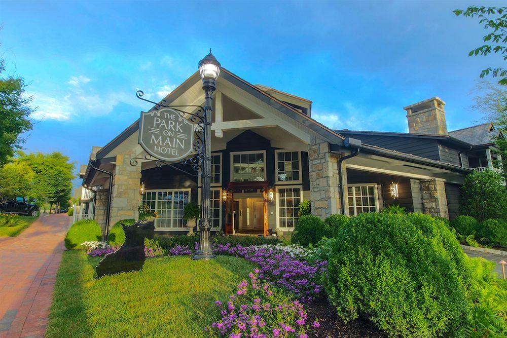 pet-friendly-hotels-in-highlands-nc-bringfido