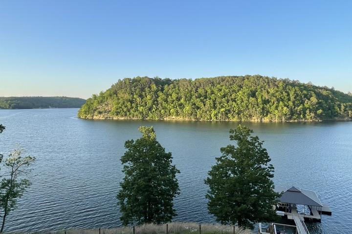 Pet Friendly Clearwater Shores at Smith Lake