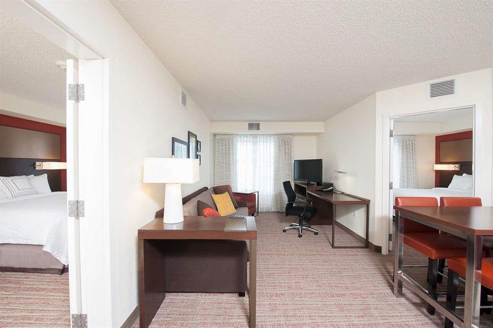 Residence Inn By Marriott Grand Rapids Airport Pet Policy