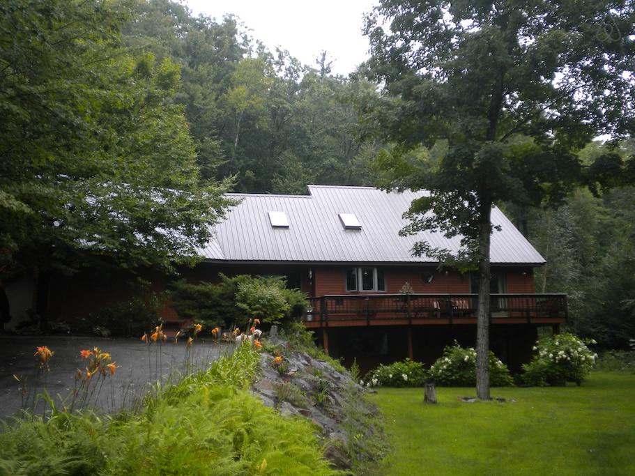 Pet Friendly Vacation Rentals In Squam Lake Nh Bringfido