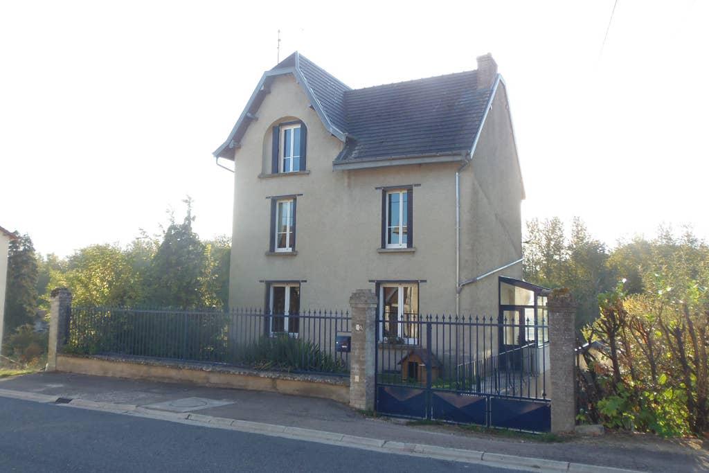 Pet Friendly Pagny sur Meuse Airbnb Rentals