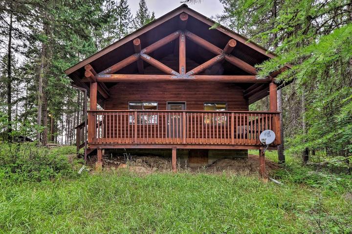 Pet Friendly Trego Cabin With Mountain Views & Lake Access
