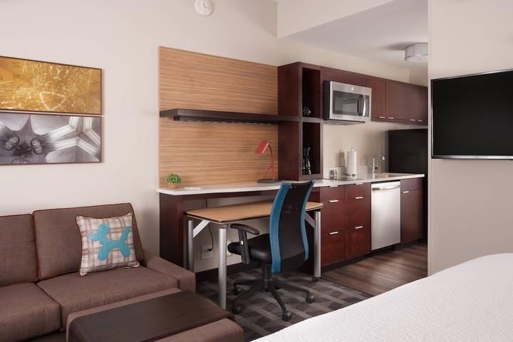 Pet Friendly Towneplace Suites by Marriott Charleston Airport Convention Center