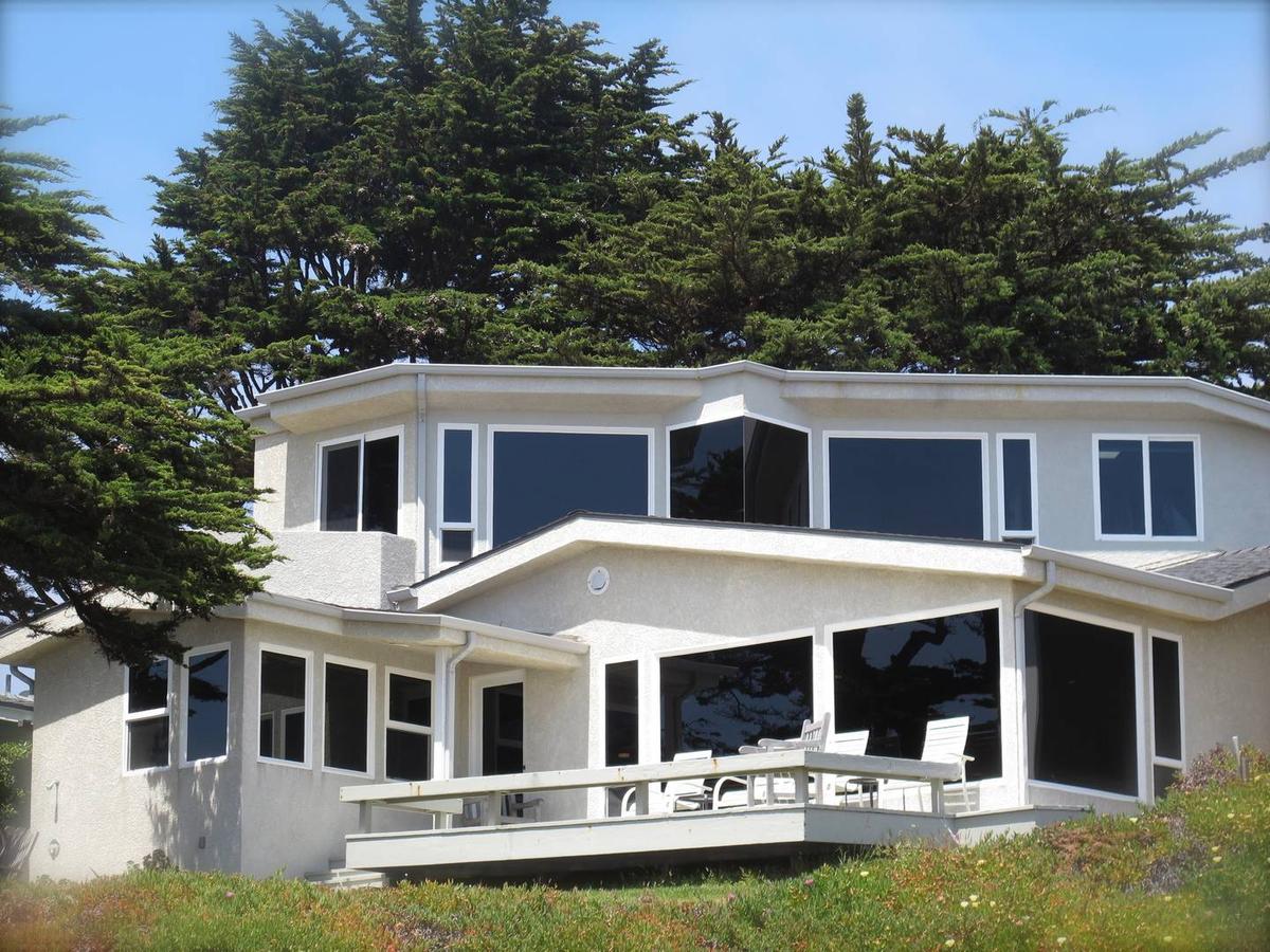 The Beach House On Cayucos Beach Pet Policy