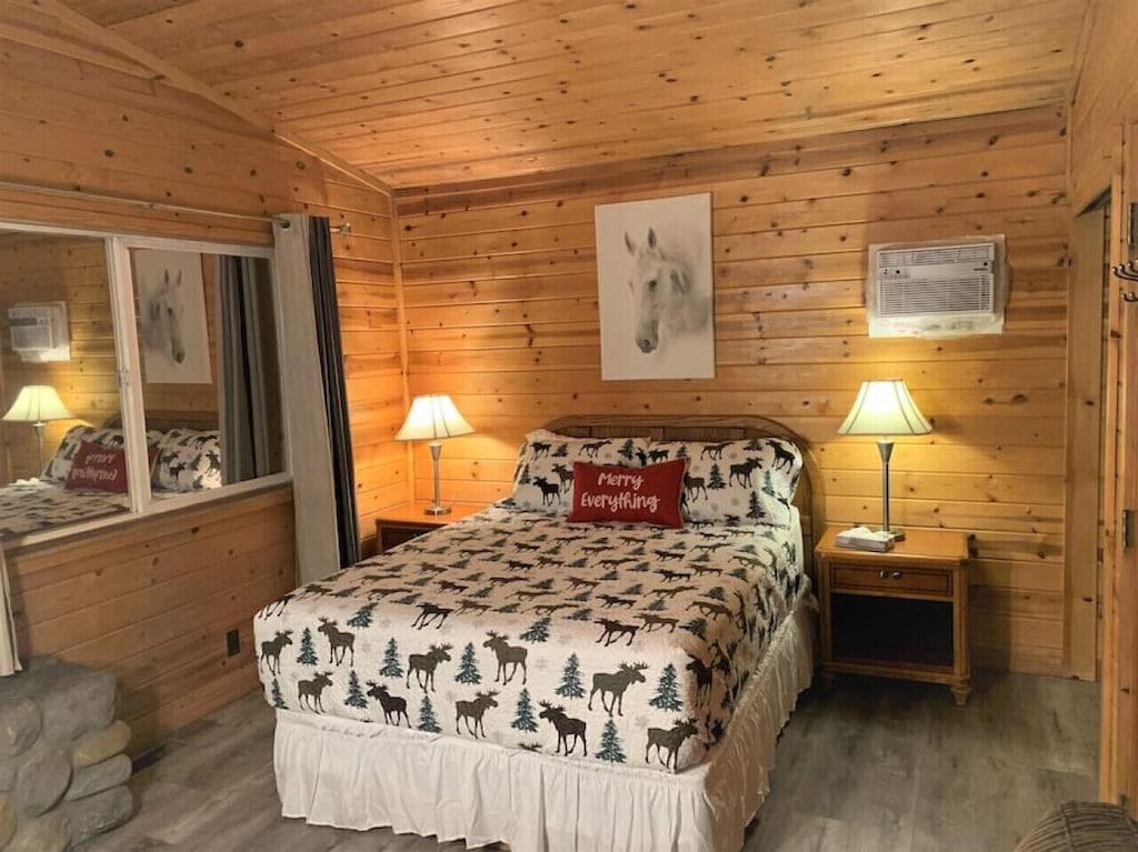 Cozy Lakeview Lodge Cabin 3 Pet Policy
