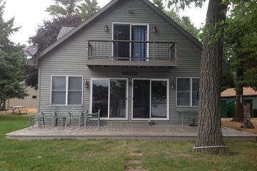 Vrbo Wisconsin Rapids / 1901 neoclassical in wisconsin rapids, wisconsin.