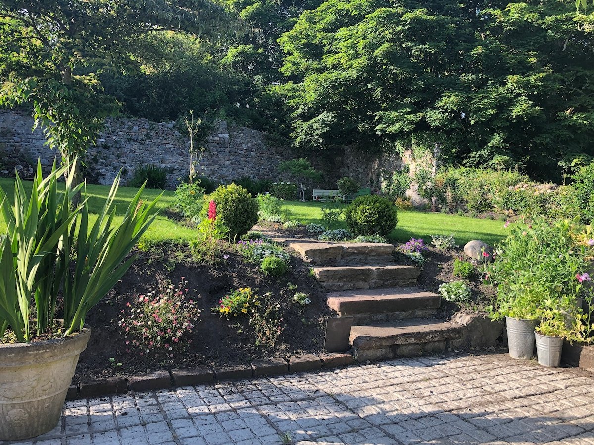 Picture of a pet-friendly airbnb in Tourmakeady, IE.