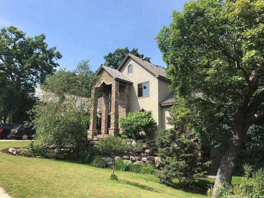 Pet Friendly Hotels In Burnsville Mn Bringfido