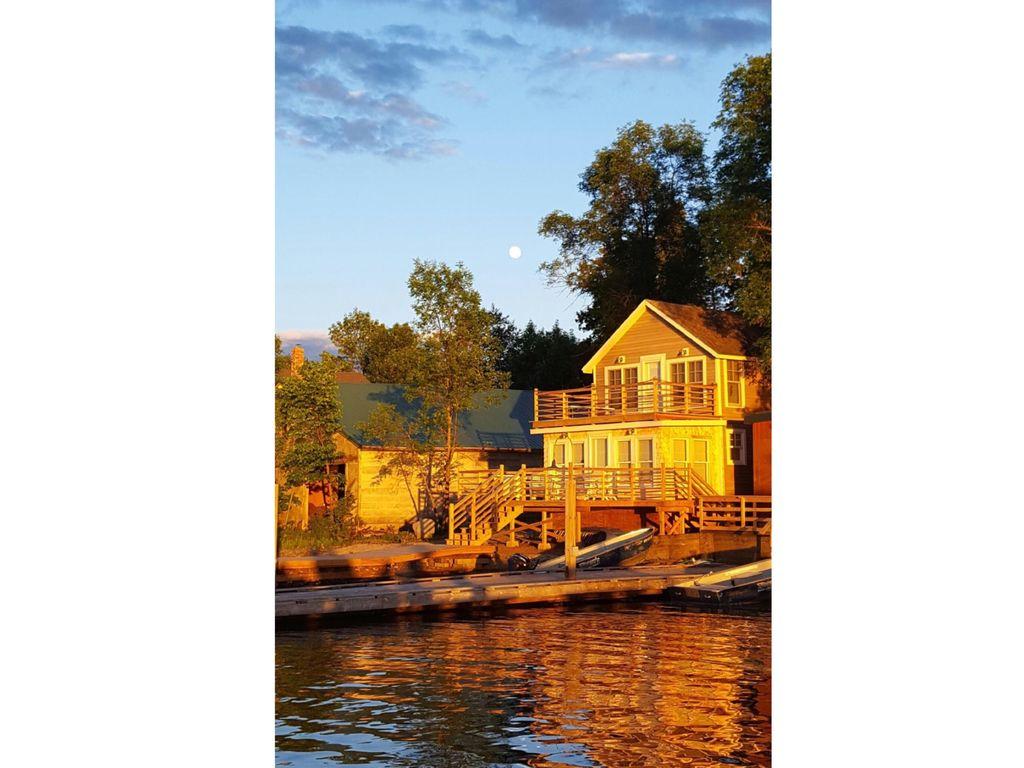 Pet Friendly Vacation Rentals In Kabetogama Mn Bringfido