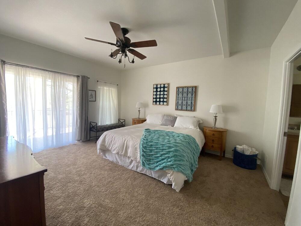 Pet Friendly Sycamore Suite with Amazing Lake Views