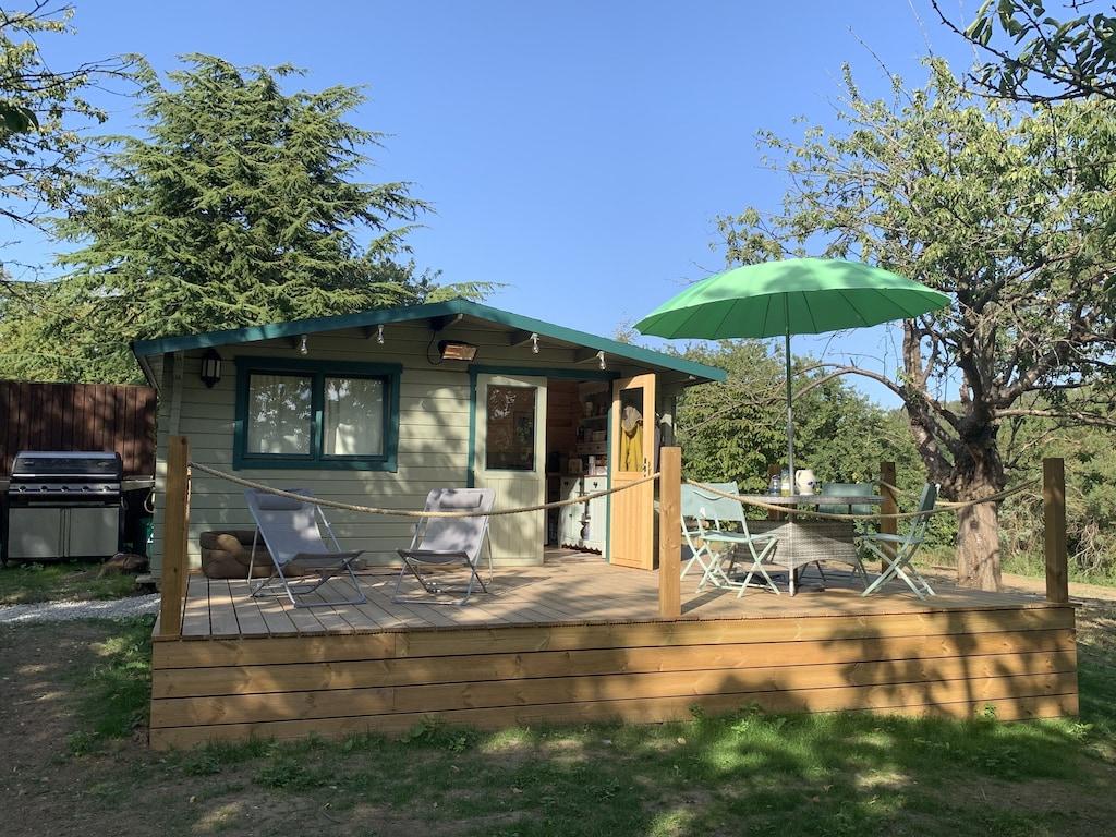 Pet Friendly Truly Kentish Holiday Cabin in Sittingbourne