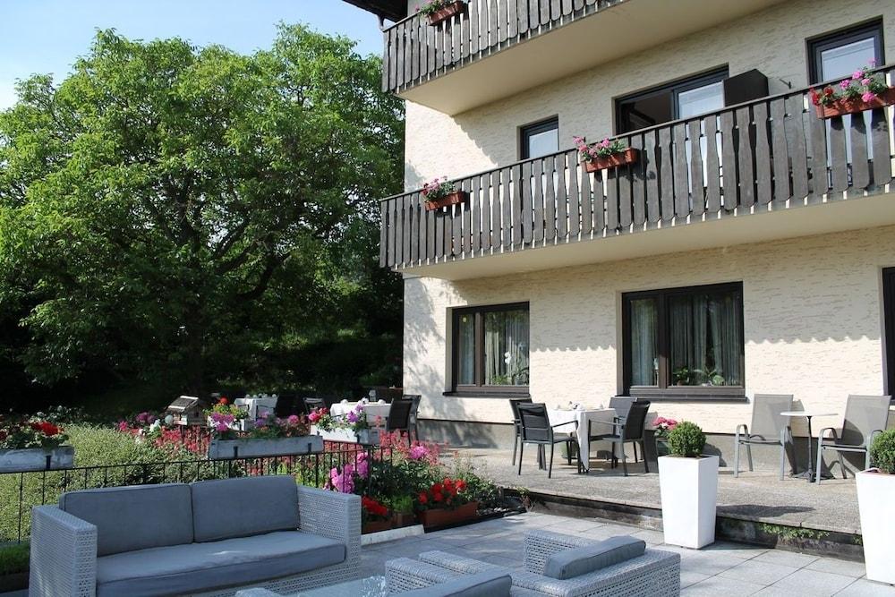 Pet Friendly Aurelius Pension