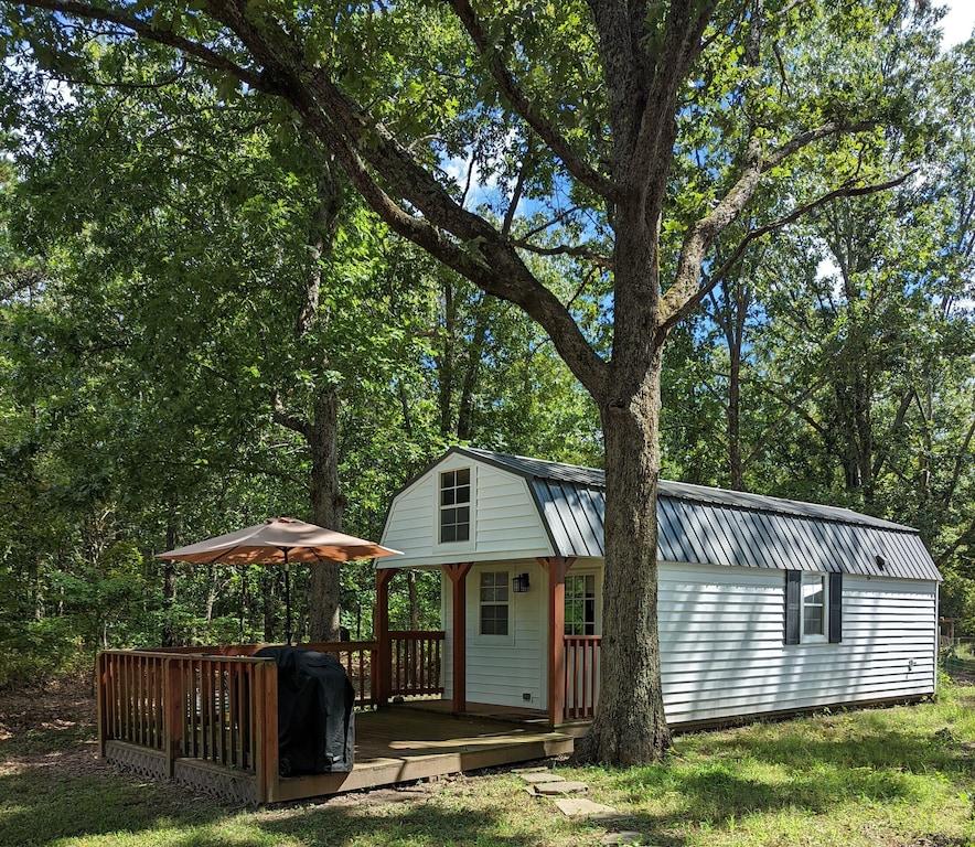 Pet Friendly Quiet Secluded Bucyrus Tiny House