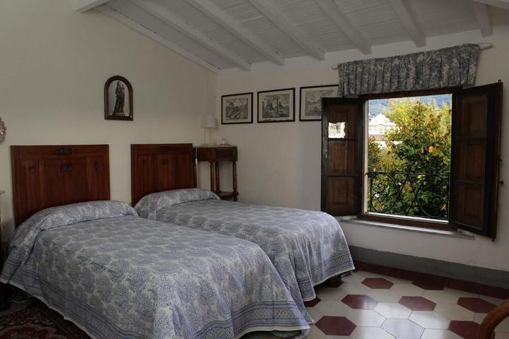 Pet Friendly 19th Century Villa with Large Garden & Panorama