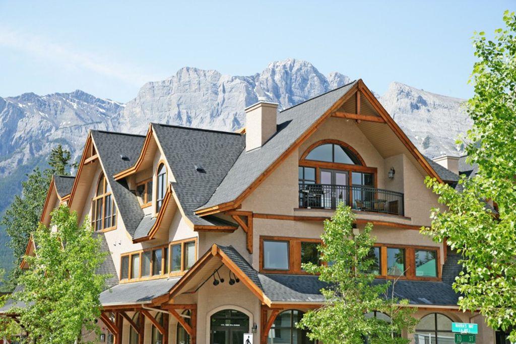 Pet Friendly Vacation Rentals In Canmore Ab Bringfido