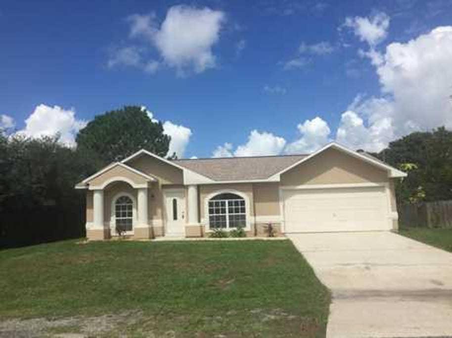 Port Saint John Airbnb Rentals Pet Policy