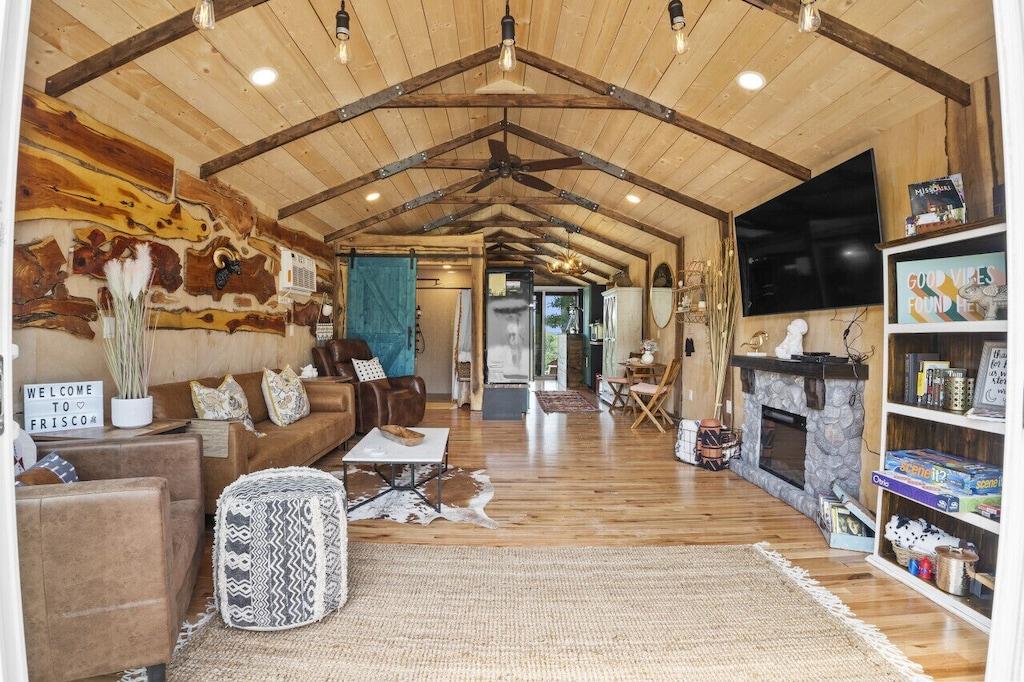 Frisco Tiny Houses of French Village Pet Policy