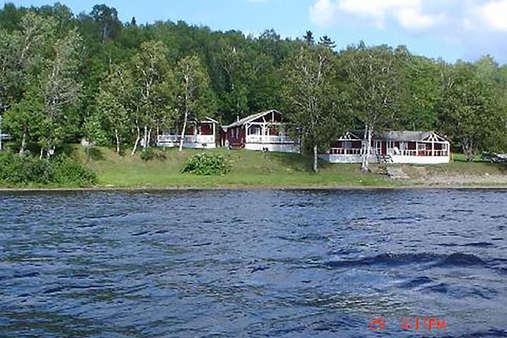 Pet Friendly St Froid Lakefront Cabins