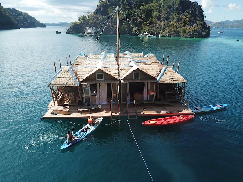 Pet Friendly Paolyn Floating House Restaurant