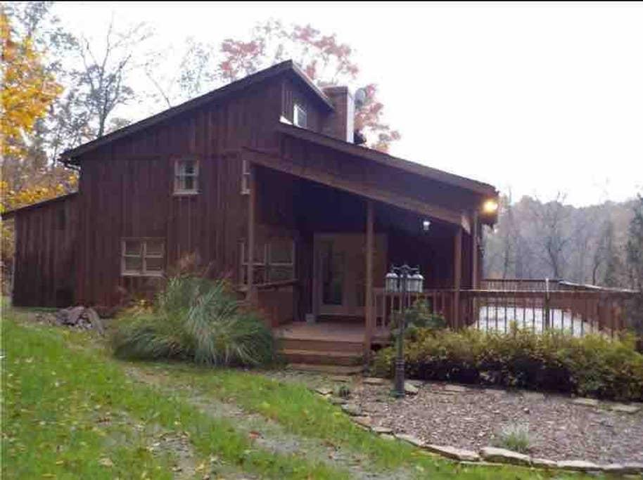 Duncan Falls Airbnb Rentals Pet Policy