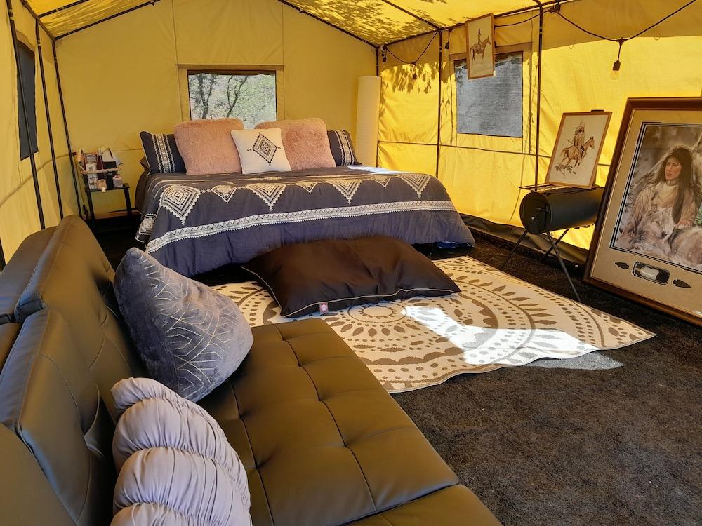 Pet Friendly 20 Acre Luxury Glamping Grounds