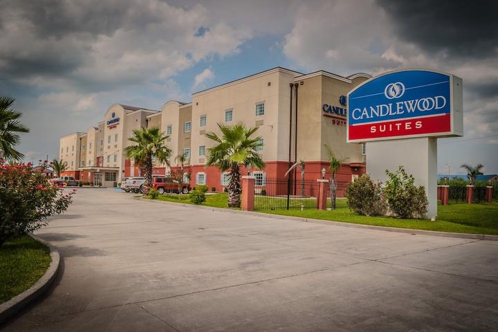 Pet Friendly Candlewood Suites New Iberia an IHG Hotel