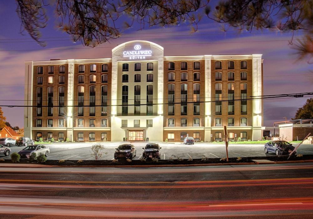 Pet Friendly Candlewood Suites Richmond - West Broad an IHG Hotel
