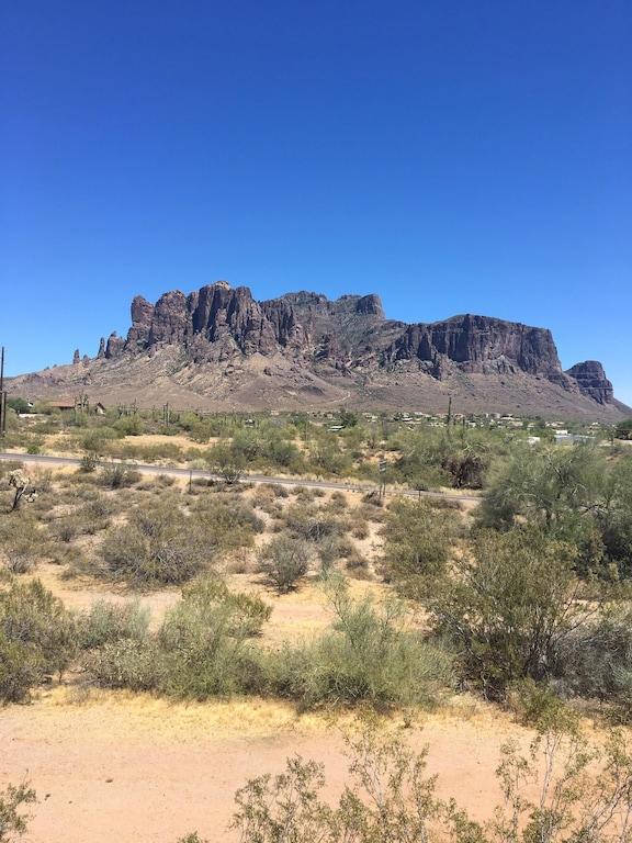 Pet Friendly Private House in Apache Junction